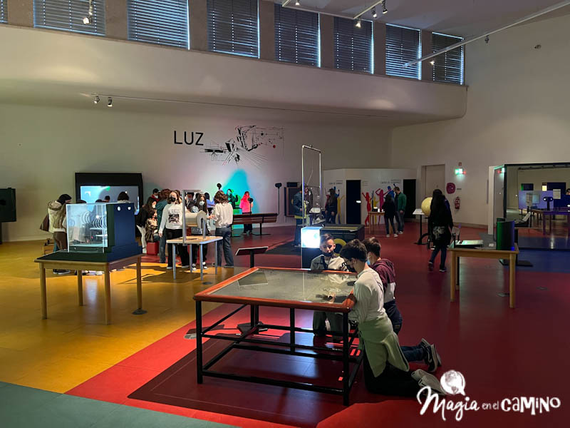 Juegos con luz en el Museo de las Ciencias de Lisboa