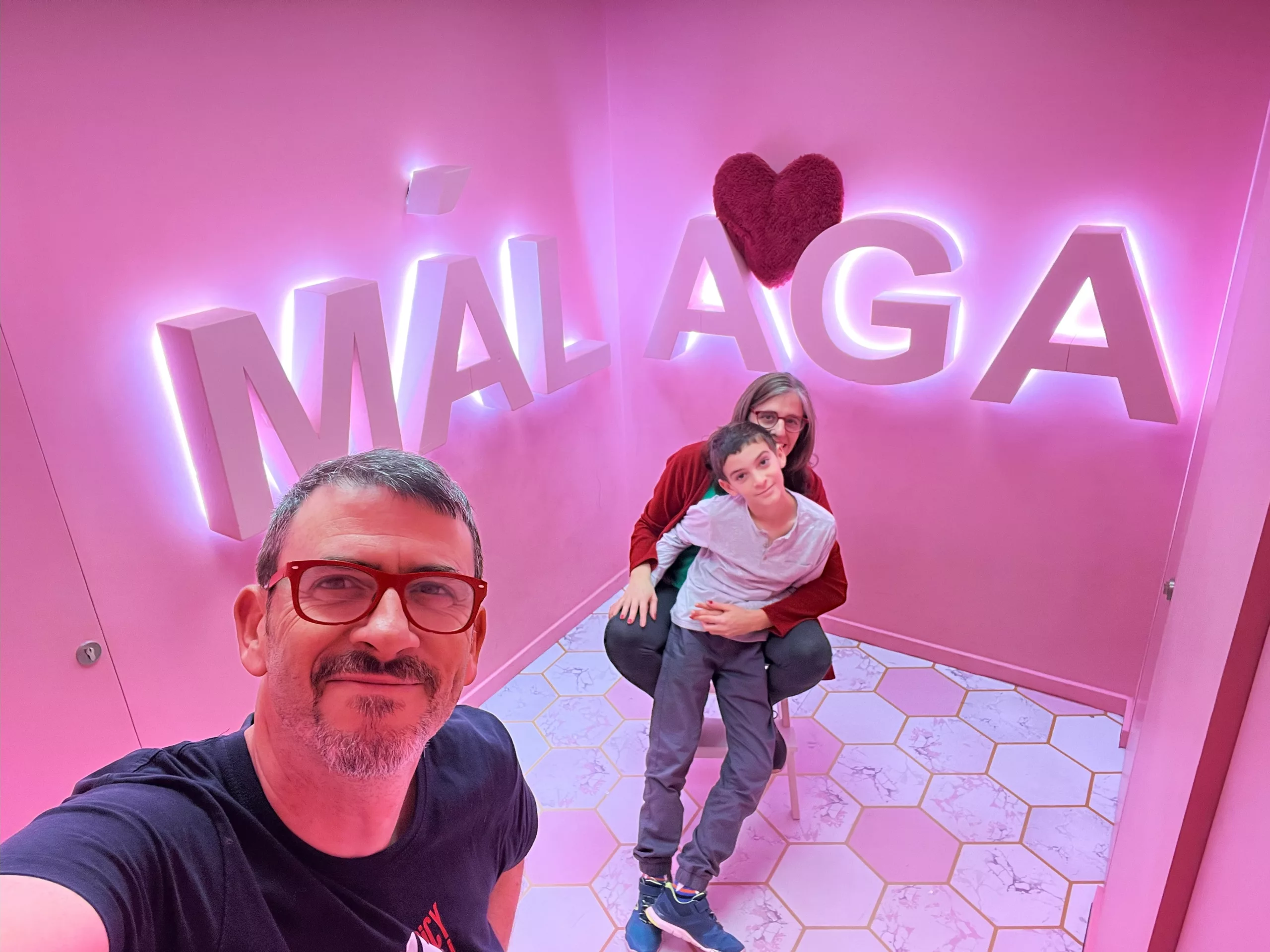 Cliché Selfie Gallery Málaga: galería interactiva para divertirse familia