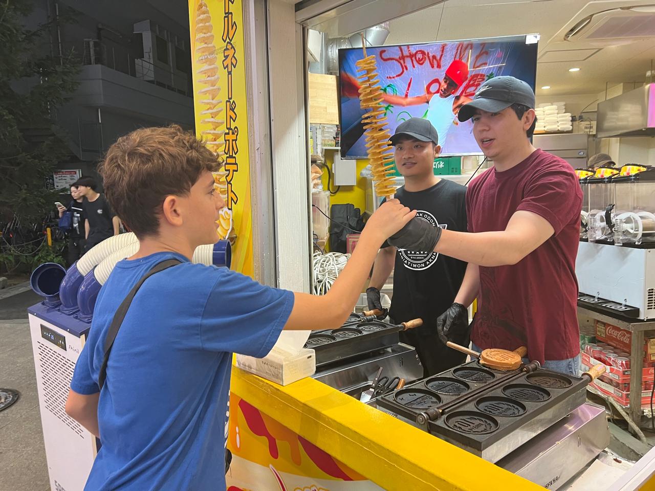 Japón con niños y adolescentes 